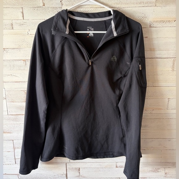 Nike Tops - Nike ACG womens Black Quarter Zip Nike Fit Dry Size XL